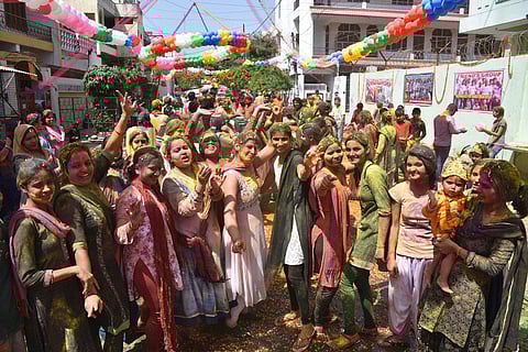 कानपुर में 80 सालों से मनाया जा रहा है गंगा मेला, अंग्रेज़ों के खिलाफ भारत के विरोध का प्रतीक है यह मेला