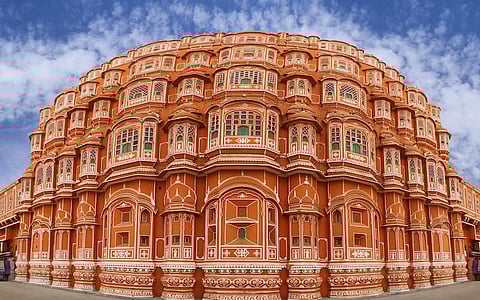 Soak in the cultural hues at the Rajasthan Handloom Show at Hawa Mahal in Jaipur today!