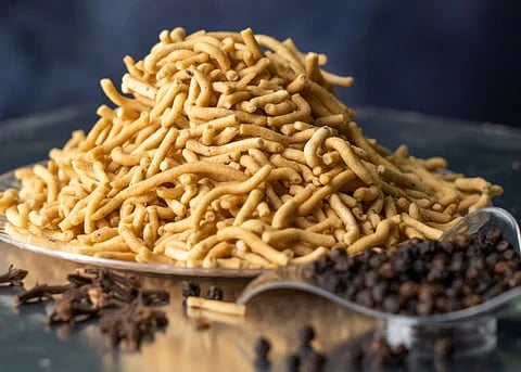 ratlami-sev-laung-sev-namkeen-indore-special-besan-bhujia-spicy-original-imahyeacjnphxxvu