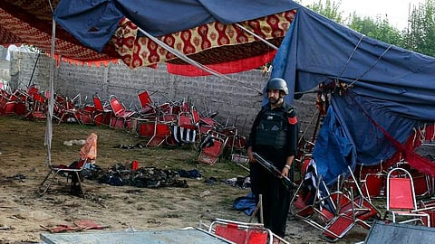 Site of Pakistani suicide bombing