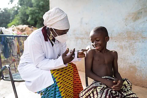 Child receiving meningitis vaccine
