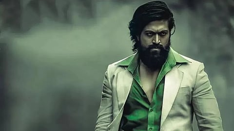 KGF 2 मधील हिरोचे डबिंग केलंय या मराठी अभिनेत्याने