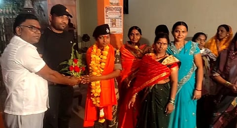 Daughter In Law in Army