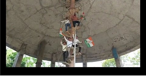 नागपूरपासून मुंबईपर्यंत पाणी प्रश्न पेटला, नागपुरात काँग्रेसचे आंदोलन