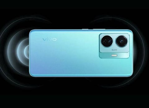 Vivo T1 smartphone