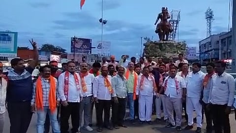 नामांतरानंतर नागरिकांचा जल्लोष; उस्मानाबादेत शिवसेना आणि शिंदे समर्थक आमने-सामने