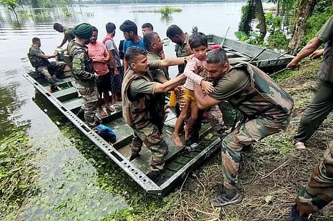 आसाममध्ये पूरस्थिती गंभीर; 108 जणांचा बळी