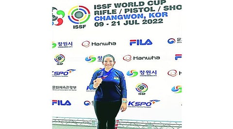 Shooting Competition: अंजुमला मिळाले कांस्यपदक; पुरुषांच्या सांघिक गटात भारताला रौप्य