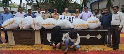 पोलिसांची दमदार कामगिरी; दोन गांजा तस्कारांना ठोकल्या बेडया