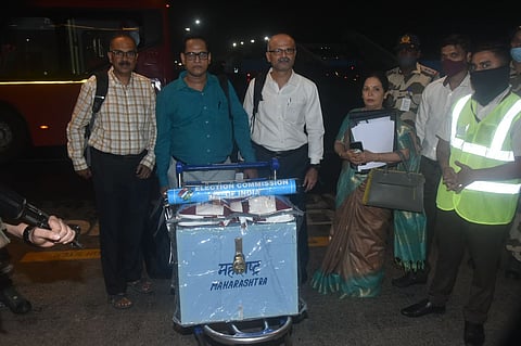 Presidential election : राष्ट्रपतीपदाच्या निवडणुकीसाठी मतदान साहित्य मुंबईत दाखल