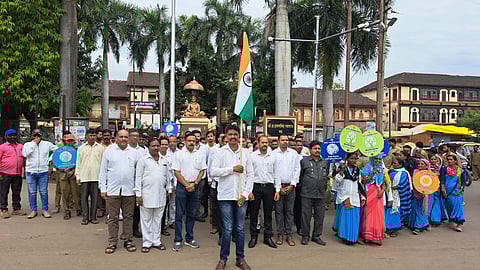 सातारा नगर पालिकेच्यावतीने शहरातून तिरंगा रॅलीचे शिस्तबद्ध आयोजन