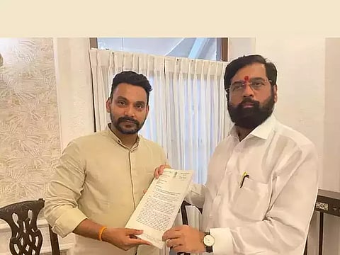 Dhairyasheel Mane : कोल्हापुरात शिवसेना विरुद्ध शिंदे गट संघर्ष पेटणार? खासदार धैर्यशील मानेंच्या घरावर शिवसैनिकांचा मोर्चा