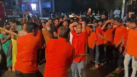 गोविंदांना आसुडाने फटके; पनवेलमधील पारंपारिक देवांची दहीहंडी