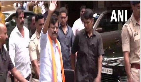 जेल की बेल? संजय राऊत कोर्टात दाखल
