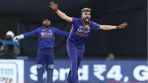 जखमी जसप्रीत बुमराहच्या जागी मोहम्मद सिराजचा प्रवेश, बीसीसीआयने केले जाहीर