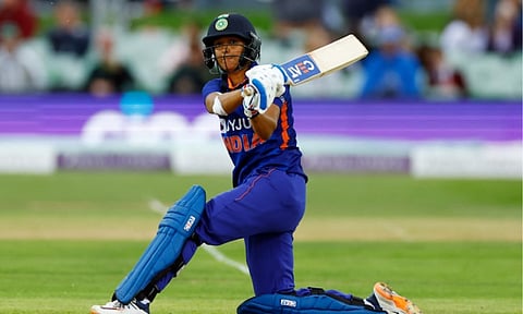 हरमनप्रीत कौरचा इंग्लंडविरुद्ध झंझावात, 'हा' खास विक्रम केला नावावर