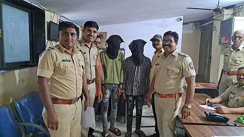 चोरीसाठी वापरण्यात आलेल्या बाईकमुळे पकडले गेले दोन चैनस्नॅचर