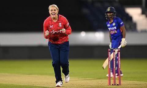 ENG vs IND : पहिल्याच सामन्यात भारताचा इंग्लंडकडून दारुण पराभव