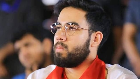 तेजस ठाकरे शिवसेनेला तारणार?