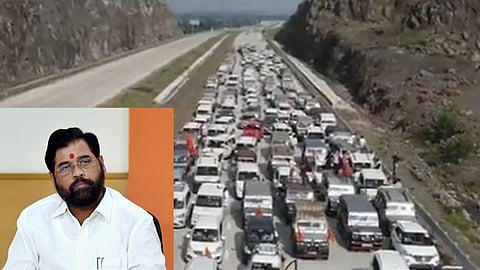शिंदे समर्थकांना समृद्धी महामार्ग वापरण्याची परवानगी कोणी दिली?