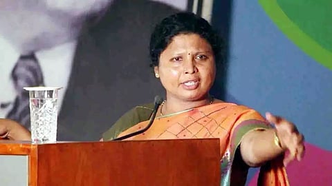 मुख्यमंत्री शिंदे, प्रकाश आंबेडकर यांच्या भेटीवर सुषमा अंधारेंची प्रतिक्रिया; म्हणाल्या, दबावाचे राजकारण...