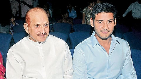 सुपरस्टार महेश बाबूच्या वडिलांचे निधन