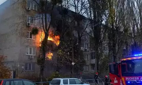 रशियाने युक्रेनमध्ये डागली 100 क्षेपणास्त्रे, हल्ल्यानंतर शहरांमध्ये ब्लॅकआउट