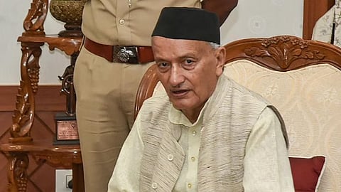 राज्यपाल भगतसिंग कोश्यारी पदमुक्त होणार? राजभवनाने दिले स्पष्टीकरण