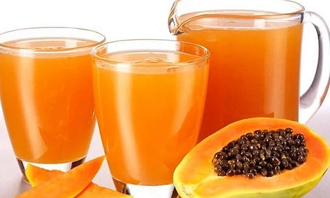 पपईचा रस पिण्याचे अनेक फायदे आहेत, आहारात समावेश करा
