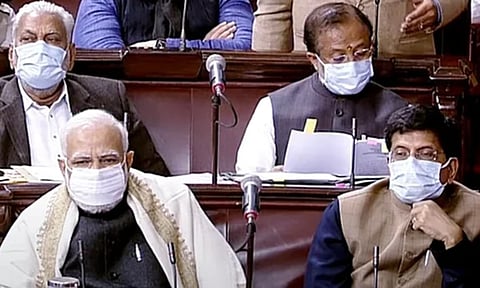 मास्कसक्ती होणार? स्वतः पंतप्रधान मोदींनीच मास्क घालून दिले संकेत