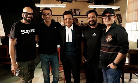 मनोज बाजपेयीचा कोर्टरूम ड्रामा चित्रपटाची शूटिंग पूर्ण; टीमने केले सेलिब्रेशन