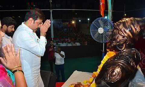 'शिवरायांचा जन्म कोकणात' विधानावरुन वाद पेटला! प्रसाद लाड यांच्याकडून अखेर दिलगिरी व्यक्त