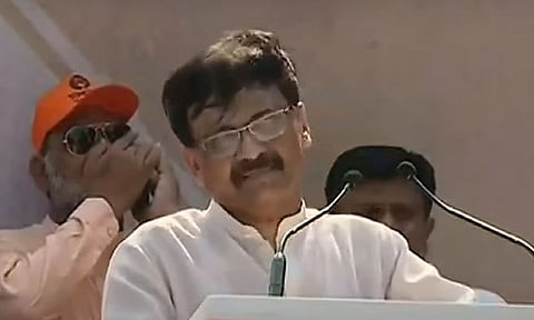 'दिल्लीही आज दुर्बिनीतून पाहत असेल महाराष्ट्राची ताकद काय आहे'