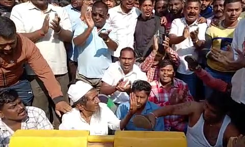 हसन मुश्रीफांचे कार्यकर्ते आक्रमक, कागल बंदची हाक; पोलीस व कार्यकर्त्यांमध्ये धक्काबुक्की