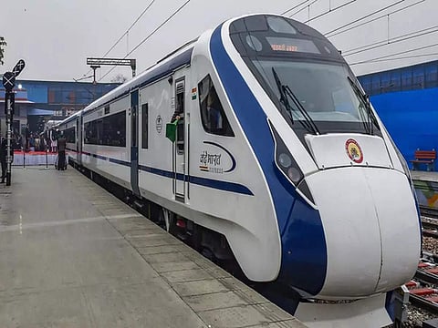 'वंदेभारत एक्सप्रेस'ची लॉटरी पुणेकरांनाही; दोन एक्सप्रेस पुणे रेल्वे स्टेशन वरून धावणार