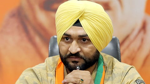 लैंगिक छळाचा गुन्हा दाखल; क्रीडा मंत्र्यांनी दिला राजीनामा