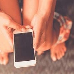 वॉशरूममध्ये फोन वापरता का? कारण जाणून घ्या लगेच सवय सोडाल