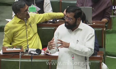 भरत गोगावलेंना 'त्या' पुडीतून काय दिलं? शंभूराज देसाईंनी स्पष्टच सांगितले