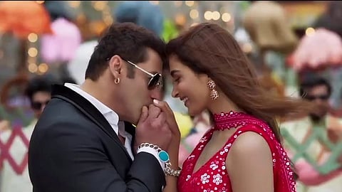 सलमान खानच्या 'किसी का भाई किसी की जान'मधील 'बिल्ली बिल्ली' गाण्याचा टिझर प्रदर्शित