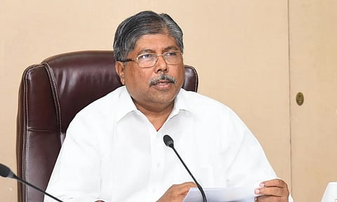 माझ्या वक्तव्याचा 'ध'चा 'म' केला जातोय; वादानंतर चंद्रकांत पाटलांचे स्पष्टीकरण, बाळासाहेबांविषयी नेहमीच आदर