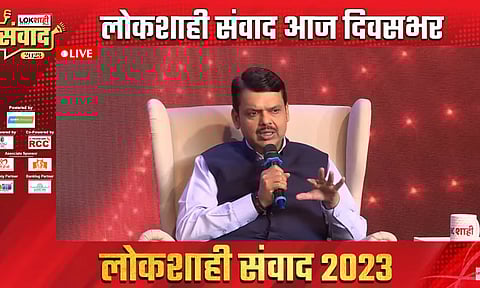 काही लोकांना प्रेतावर राजकारण करण्याची सवय; फडणवीसांचा निशाणा