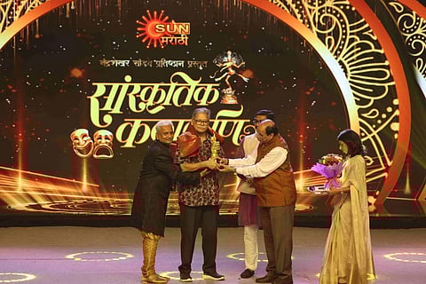 ज्येष्ठ अभिनेते मोहन जोशी जोशी यांना 'सर्वश्रेष्ठ कलागौरव पुरस्कार'