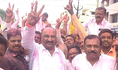 बाजार समितीत संदिपान भुमरे यांचे वर्चस्व; महाविकास आघाडीला धक्का