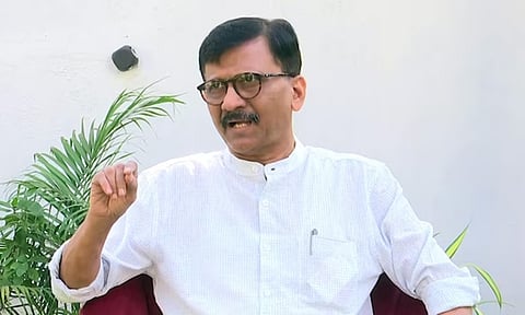 श्रीकांत शिंदेंच्या प्रश्नावर आधी थुंकले अन् आता सारवासारव; राऊत म्हणाले...