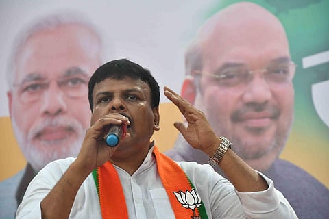 bjp workers upset for not giving seat to local candidate in borivali