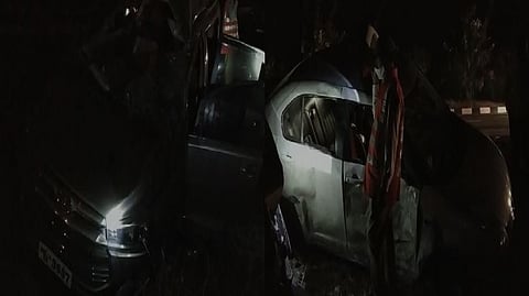 माळशेज घाटात बसला अपघात