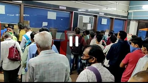 गर्दी नियंत्रणात आणण्यासाठी नालासोपाऱ्यात रेल्वे प्रशासनाने तिकीट खिडक्या वाढवल्या