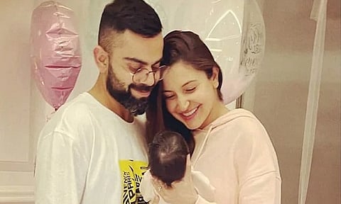 Vamika | विराट-अनुष्काच्या नेमप्लेटवर आता ‘हे’ नाव