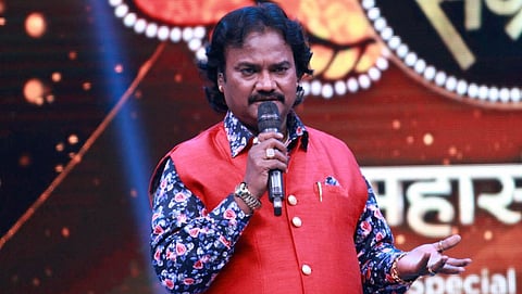 ‘हे पवार साहेबांचं सरकार हाय, तुमच्या बापाच्यानं पडणार नाय’