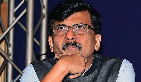 Sanjay Raut : “फक्त दोघांनी शपथ घेतली, म्हणजे सरकार आलं असं नाही”